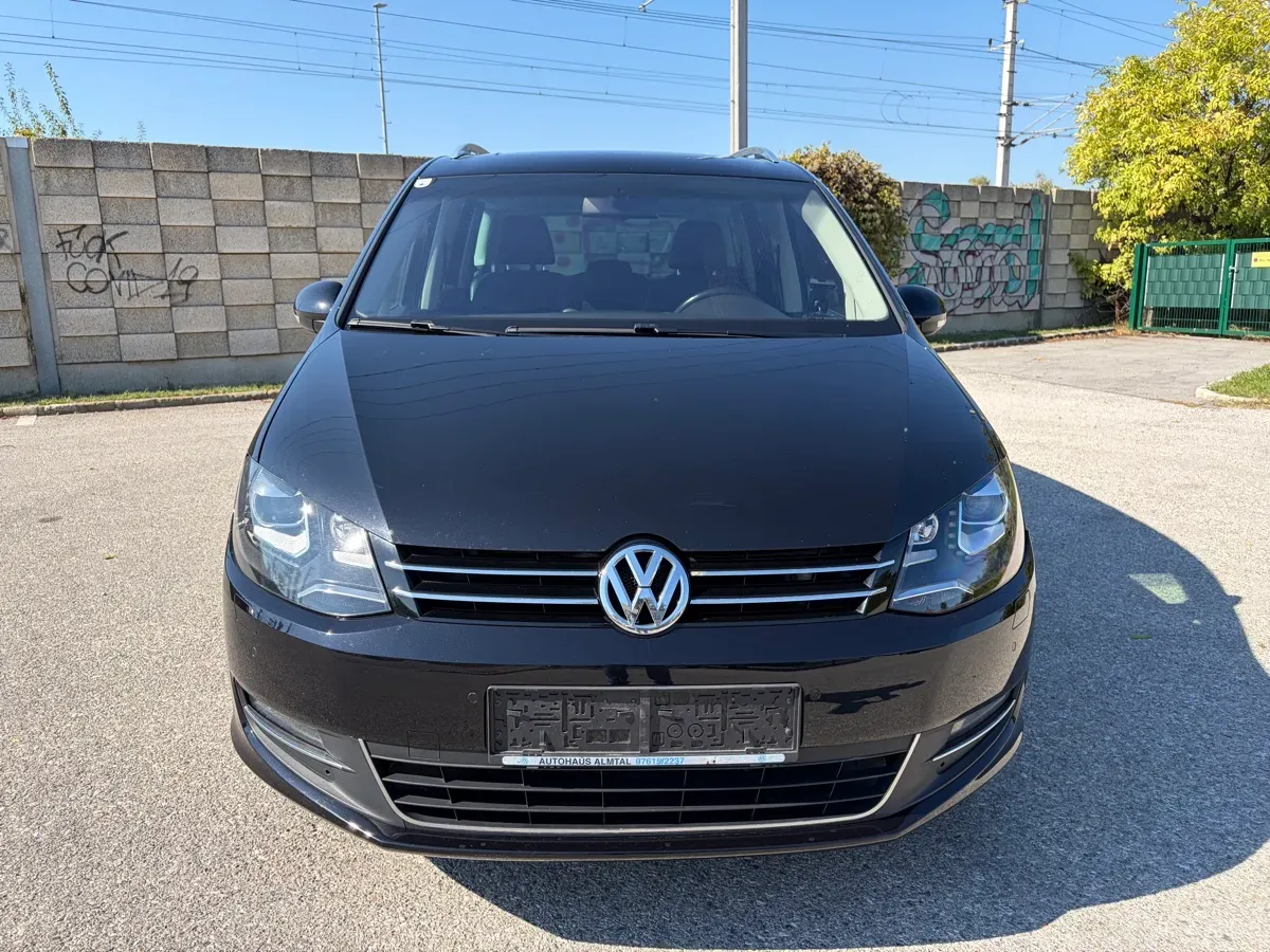Volkswagen Sharan 2011 photo 2