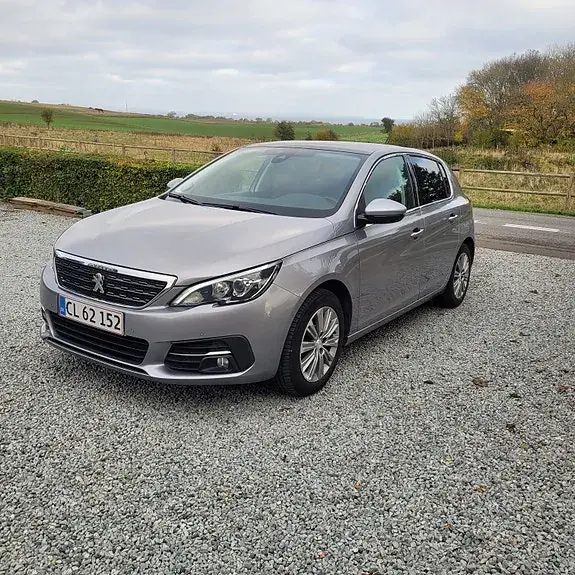 Peugeot 308 2018 photo 2