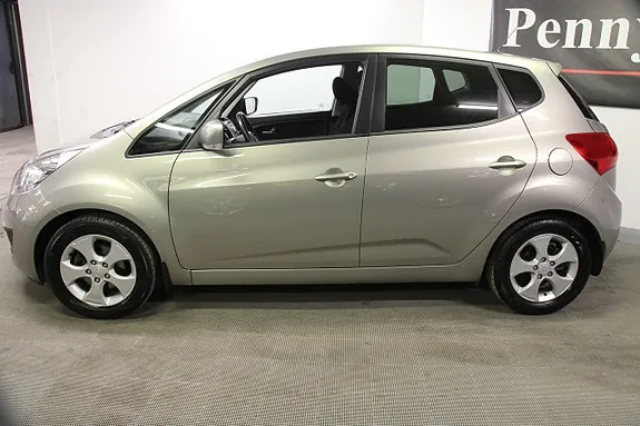 Kia Venga 2013 photo 4