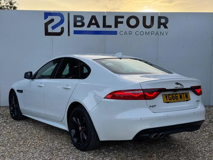 Jaguar Xf 2016 photo 5