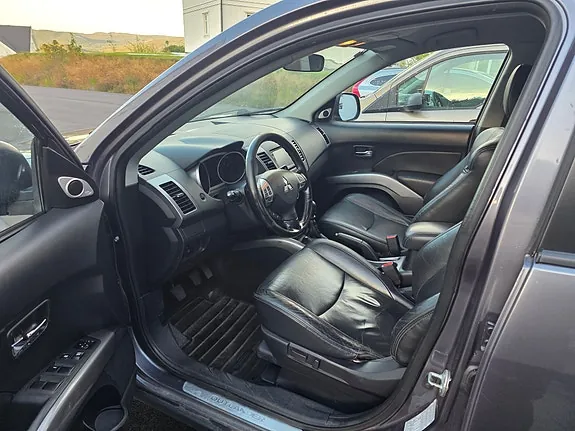 Mitsubishi Outlander 2008 photo 5