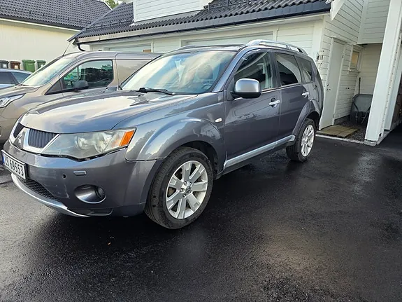 Mitsubishi Outlander 2008 photo 2