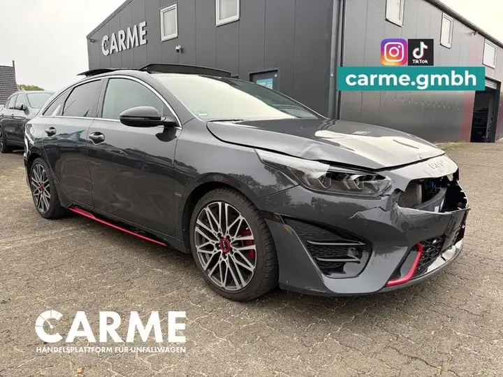 Kia Proceed