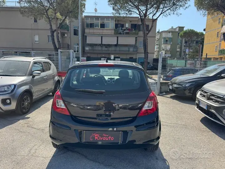 Opel Corsa 2011 photo 4
