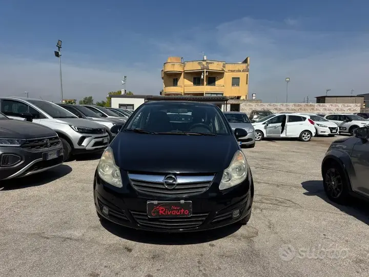 Opel Corsa 2011 photo 2