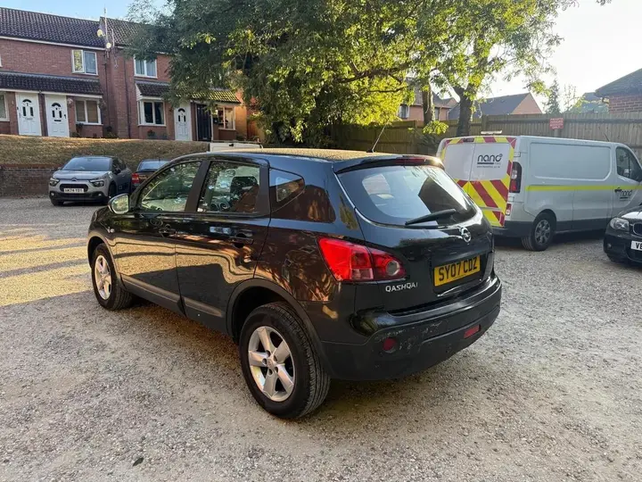 Nissan Qashqai 2007 photo 3