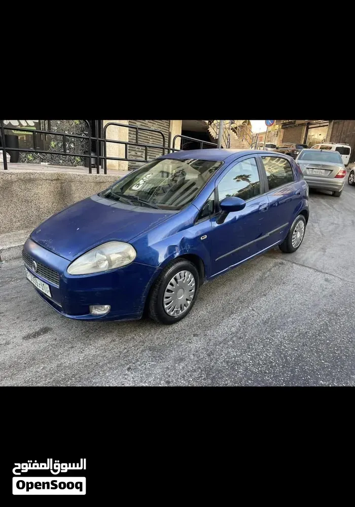 Fiat Grande Punto 2007 photo 2