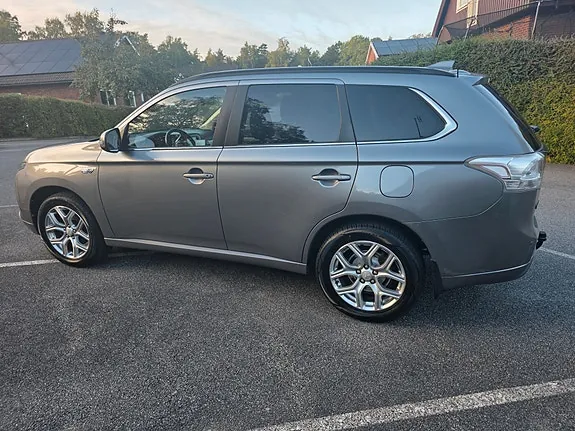 Mitsubishi Outlander 2014 photo 3