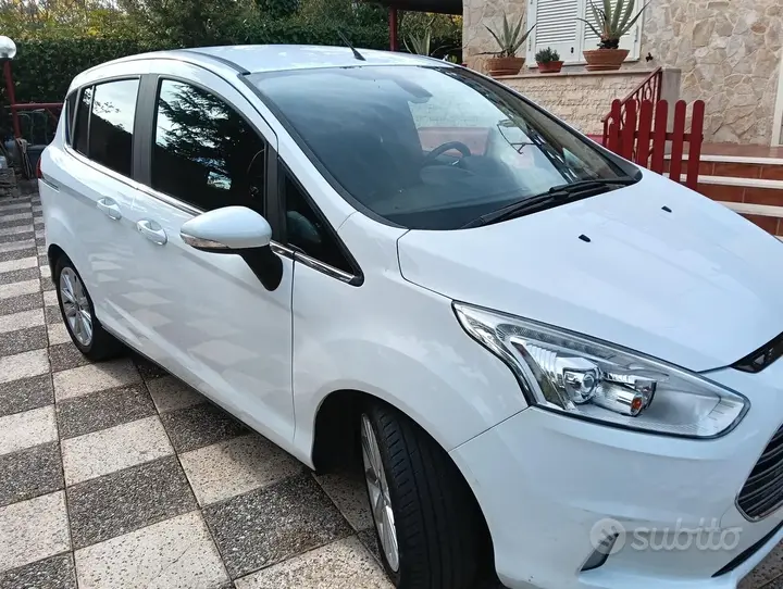 Ford B-Max 2015 photo 2