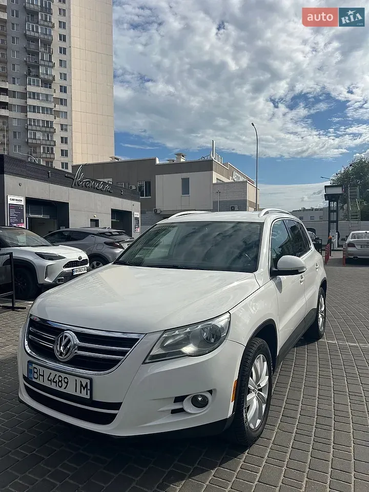 Volkswagen Tiguan 2010 photo 3