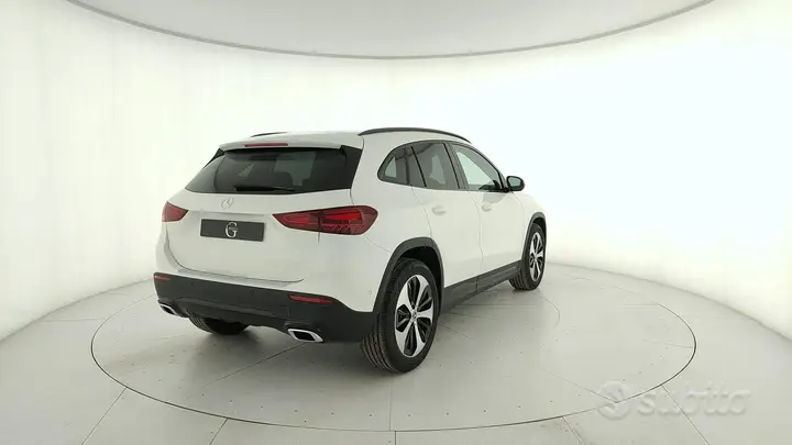 Mercedes-Benz Gla 2026 photo 3