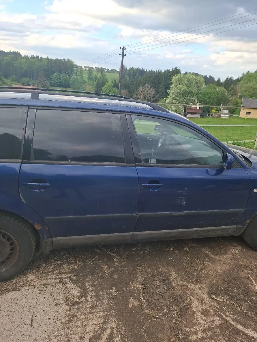 Volkswagen Passat 2001 photo 3