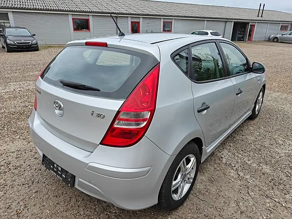 Hyundai I30 2010 photo 5