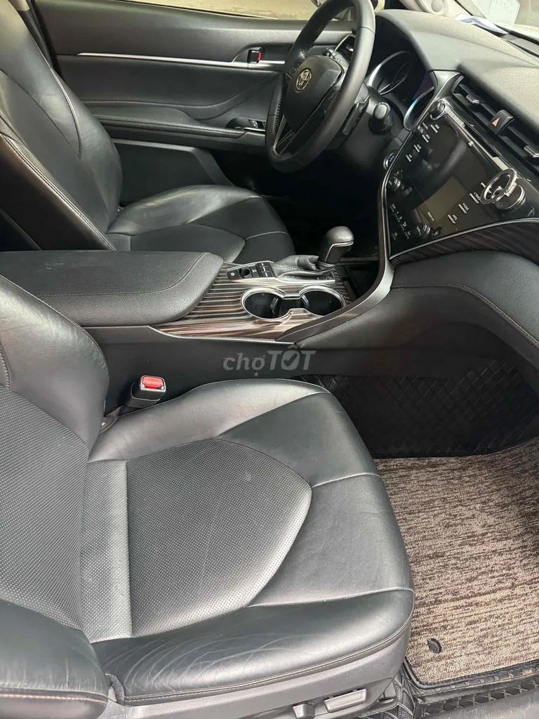 Toyota Camry 2020 photo 4