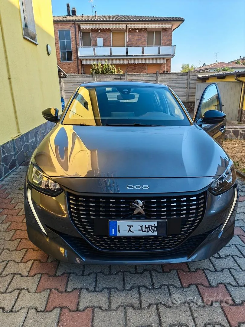 Peugeot 208