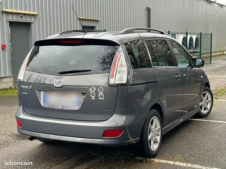 Mazda 5 2010 photo 2