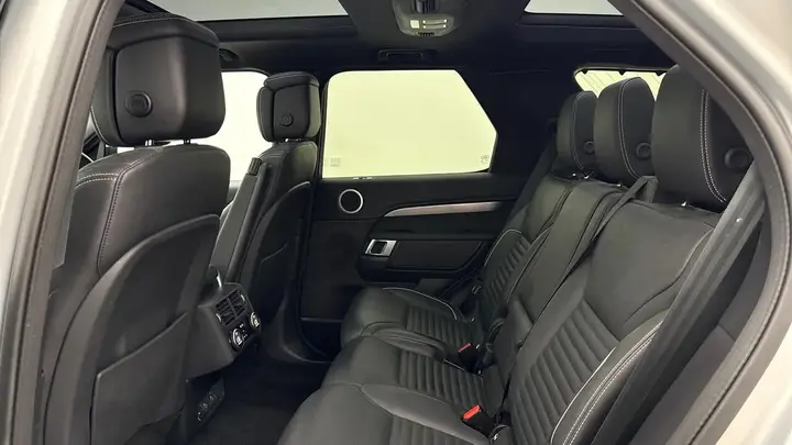 Land Rover Discovery 2024 photo 4