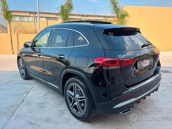 Mercedes-Benz Gla 2023 photo 3