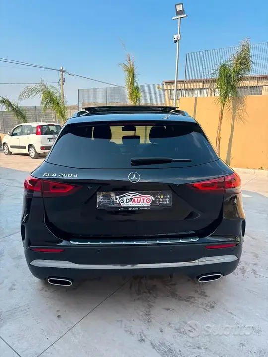Mercedes-Benz Gla 2023 photo 2