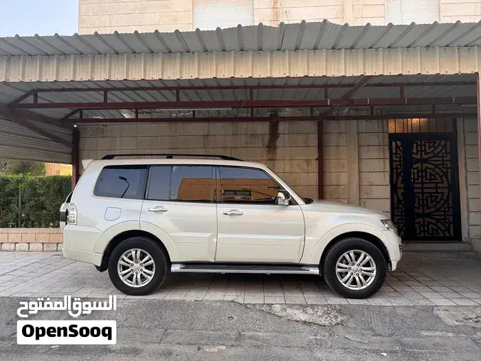 Mitsubishi Pajero 2018 photo 3