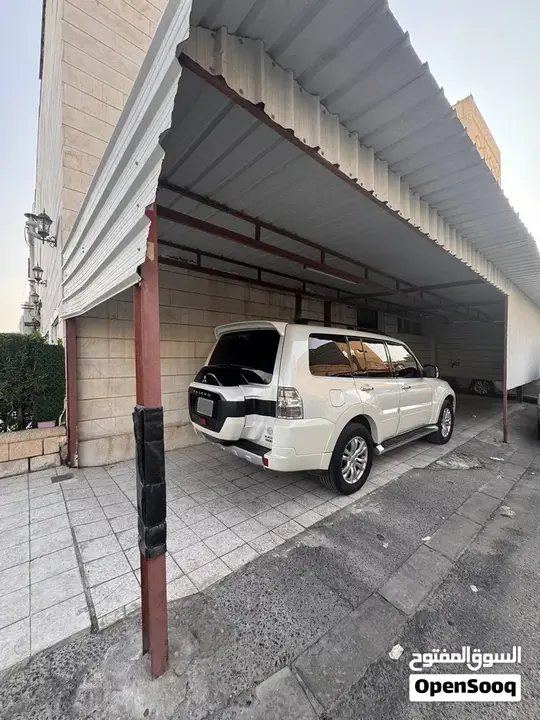 Mitsubishi Pajero 2018 photo 2