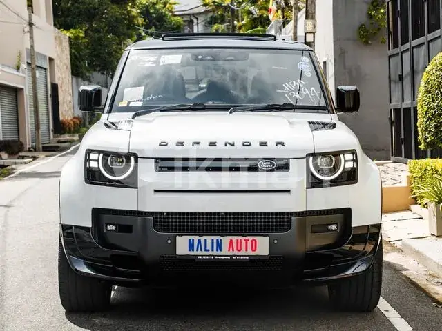 Land Rover Defender 2026 photo 2