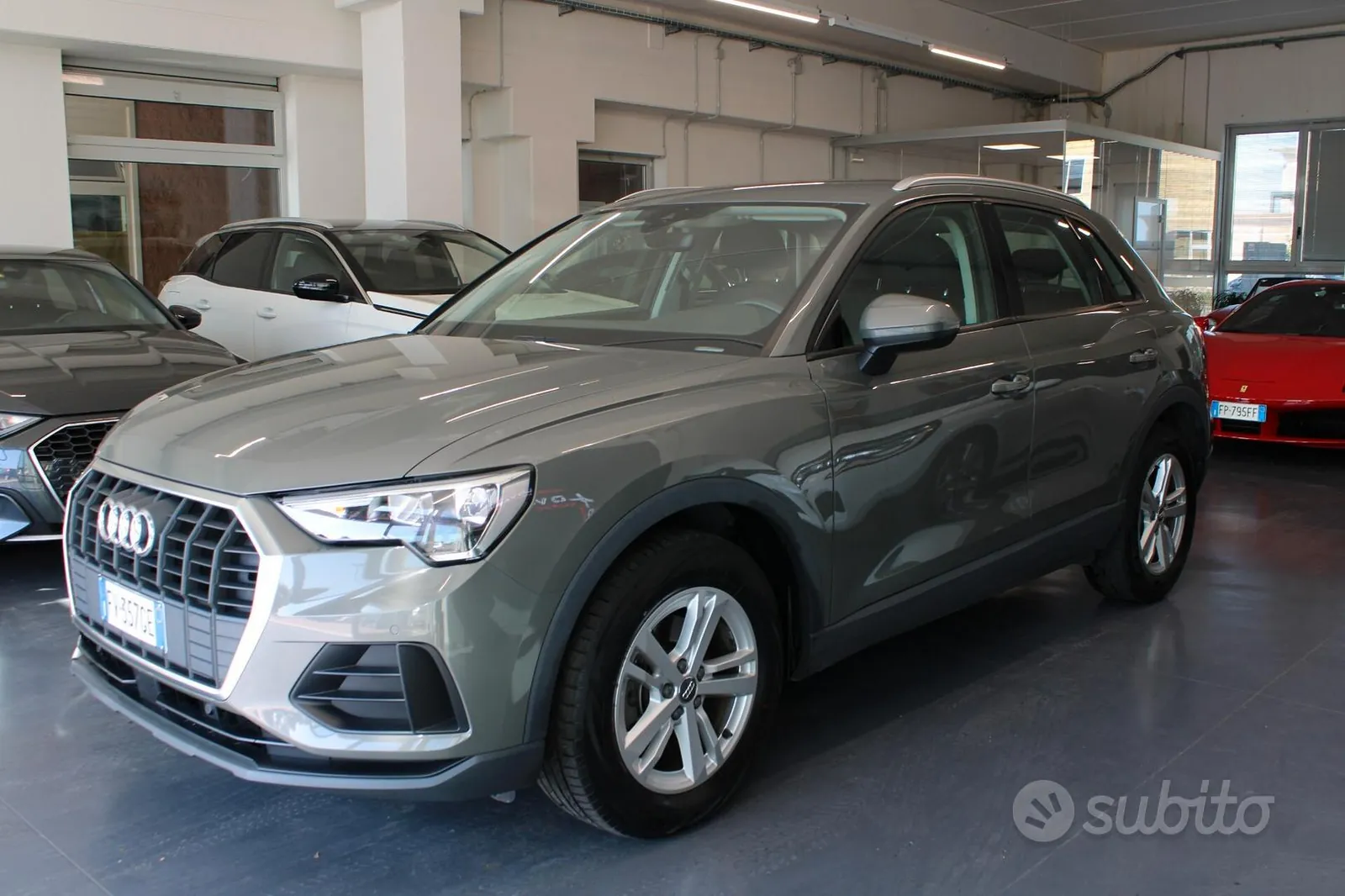 Audi Q3 2019 photo 3