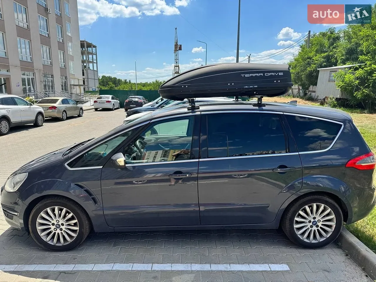 Ford S-Max 2011 photo 3