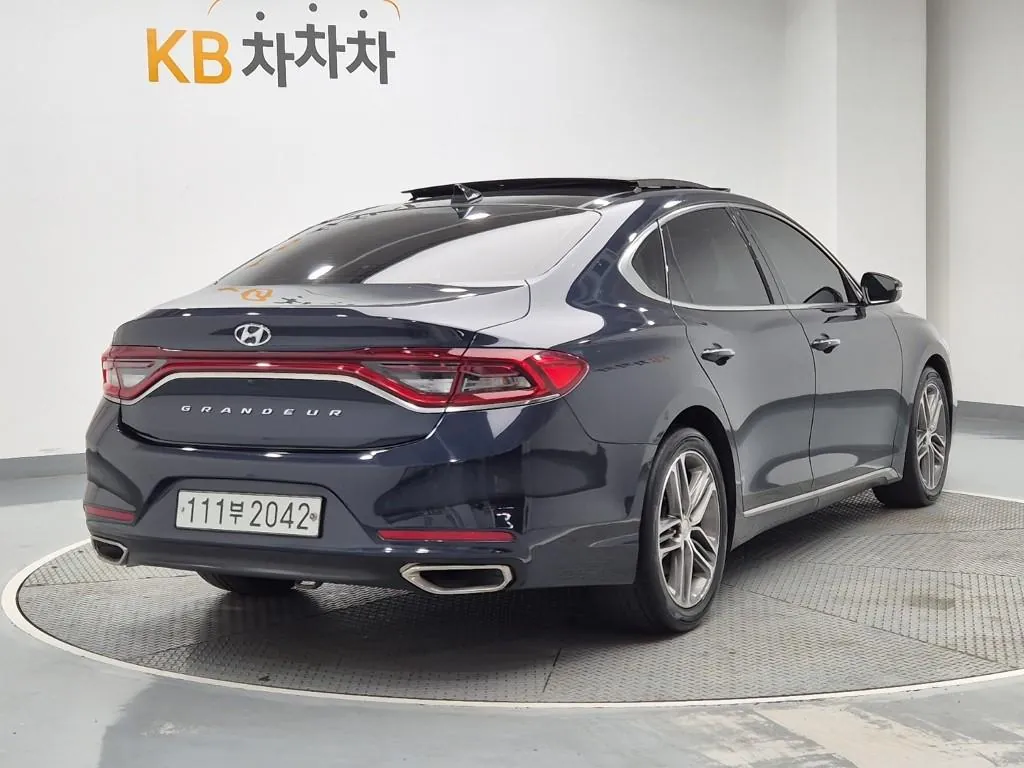 Hyundai Grandeur 2018 photo 3