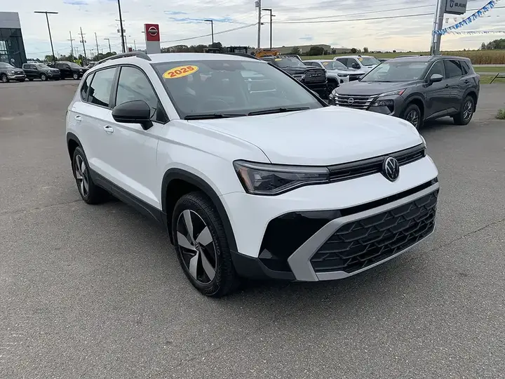 Volkswagen Taos 2025 photo 4
