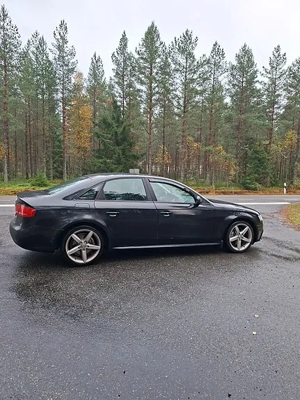 Audi A4 2010 photo 4
