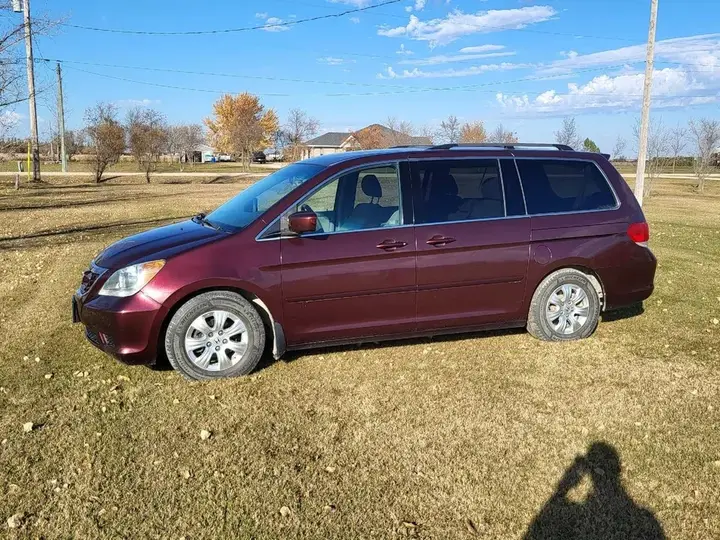 Honda Odyssey 2008 photo 2