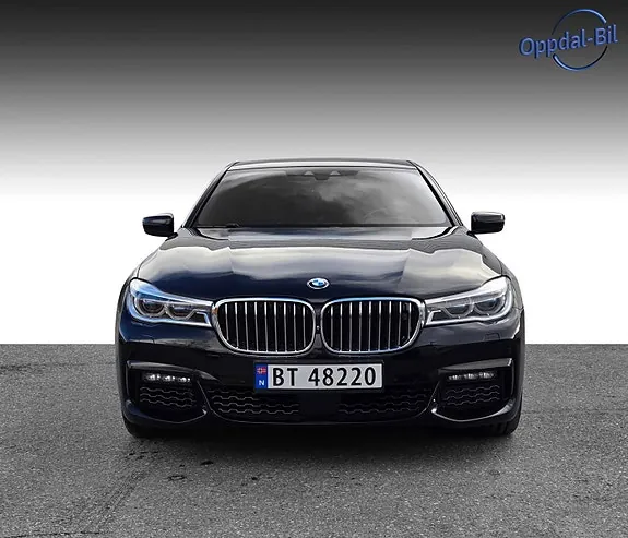 BMW 750I 2017 photo 3