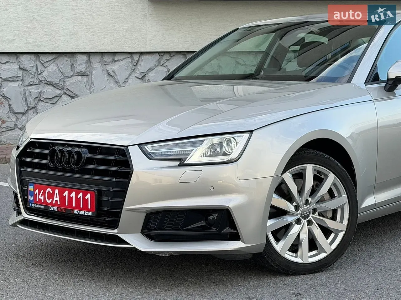 Audi A4 2018 photo 4
