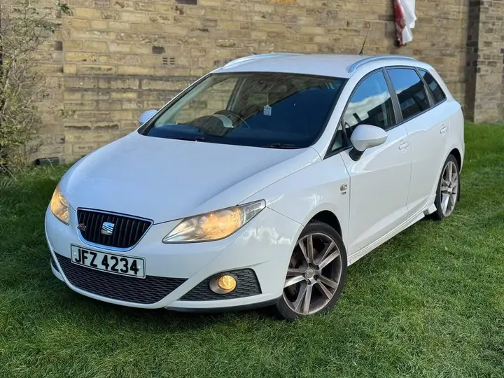 Seat Ibiza 2012 photo 3