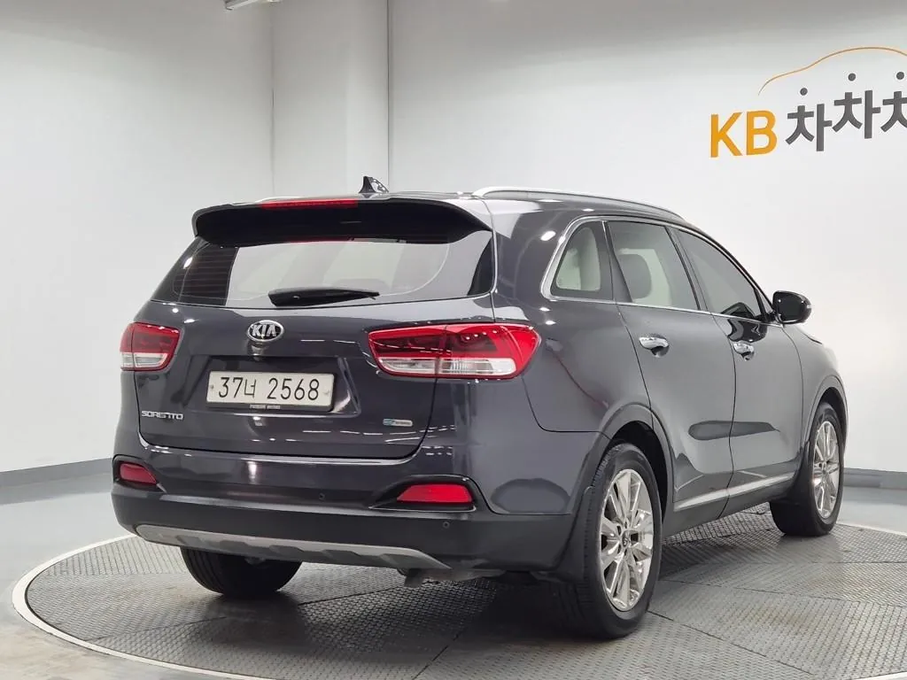 Kia Sorento 2015 photo 3