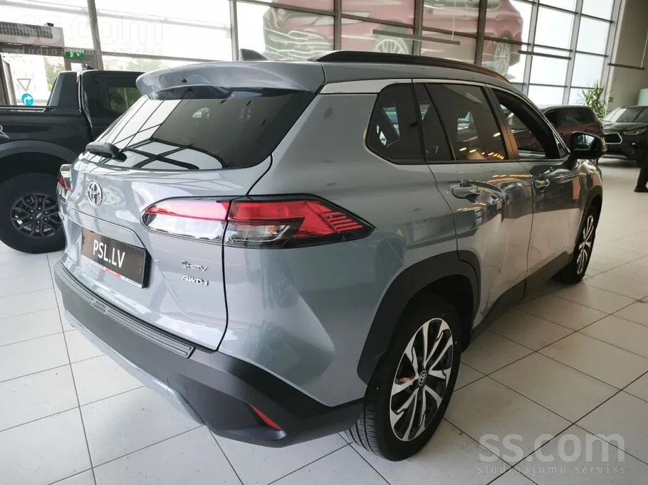 Toyota Corolla Cross 2025 photo 4