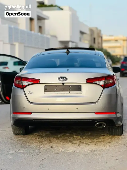Kia K5 2011 photo 2