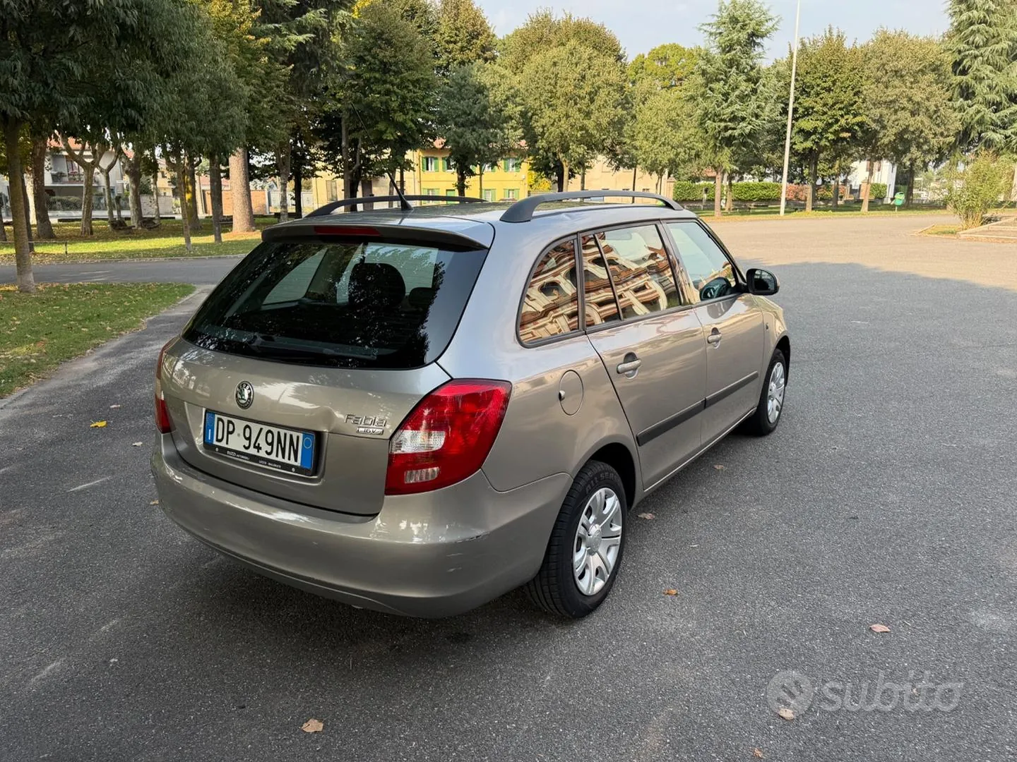 Skoda Fabia 2008 photo 4
