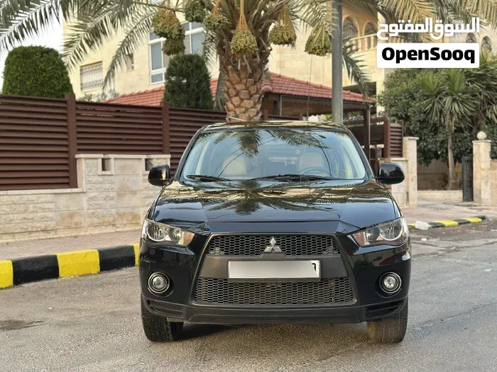 Mitsubishi Outlander 2010 photo 2