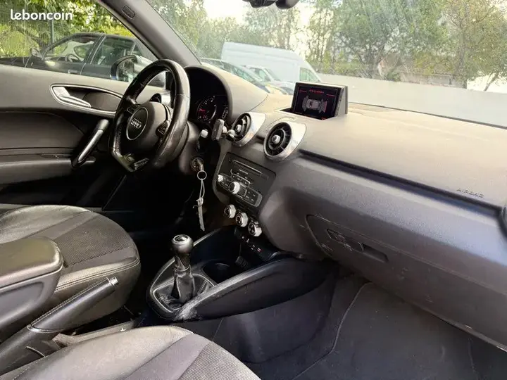 Audi A1 2015 photo 3