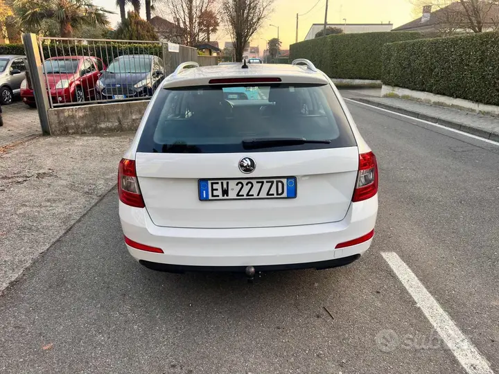 Skoda Octavia 2014 photo 4