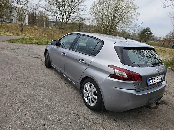 Peugeot 308 2014 photo 3