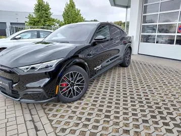 Ford Mustang 2025 photo 2