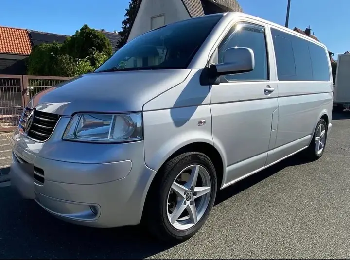 Volkswagen T5 Caravelle
