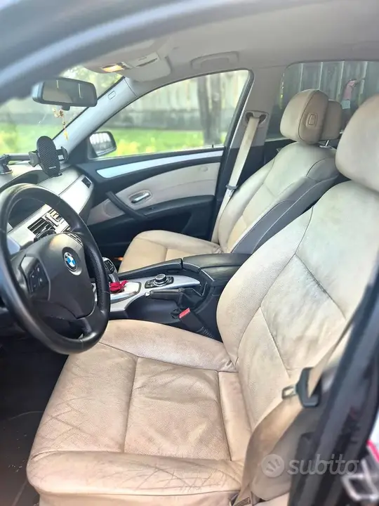 BMW 5 Series 2009 photo 5