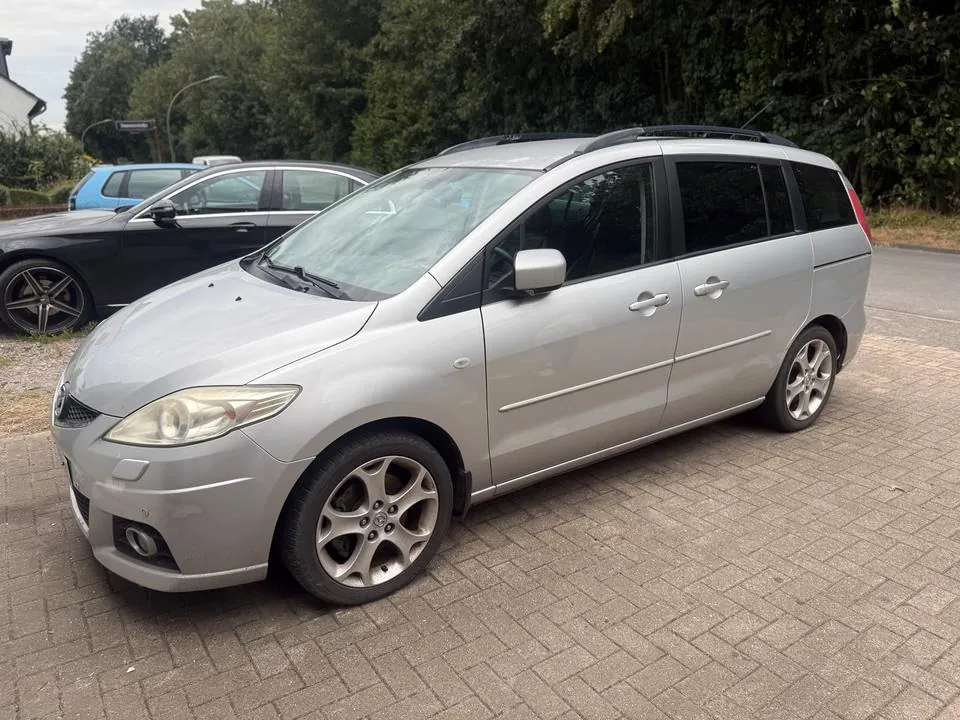 Mazda 5