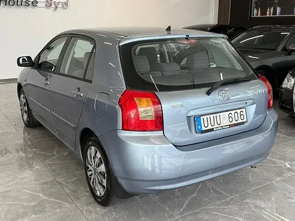 Toyota Corolla 2004 photo 3
