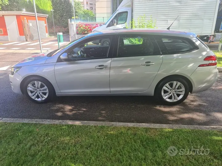 Peugeot 308 2017 photo 3