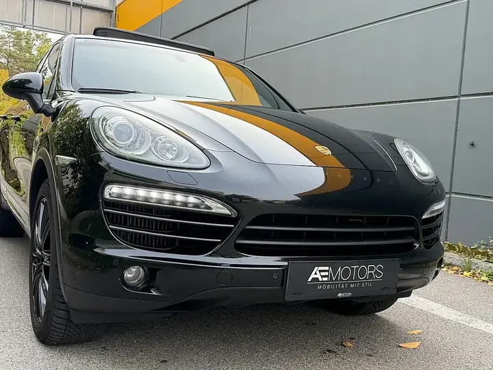 Porsche Cayenne 2011 photo 3
